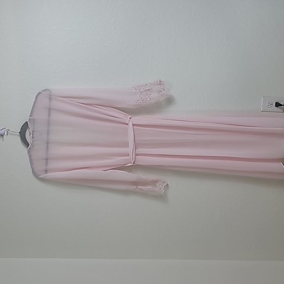 Delicates Soft Pink Lace Trim Robe Size S/M - Picture 7 of 9
